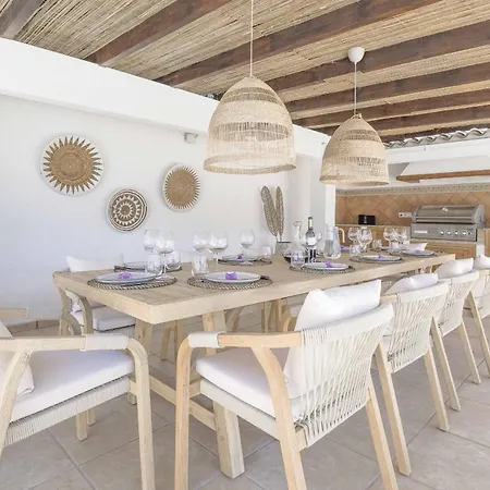Casa Clavel *